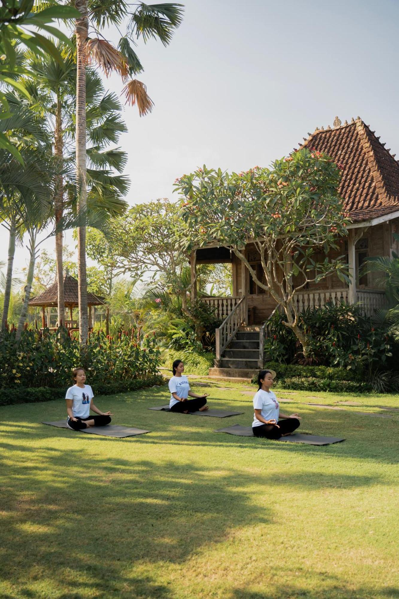 Aswanaya Villas Ubud Exterior photo